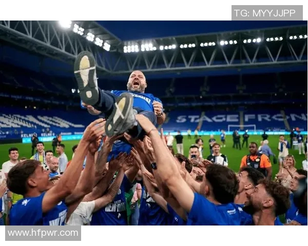 巴拉卡斯官方宣布续约主帅,西甲球队稳固基础迎接新赛季 巴拉卡斯官方宣布续约主帅,西甲球队稳固基础迎接新赛季