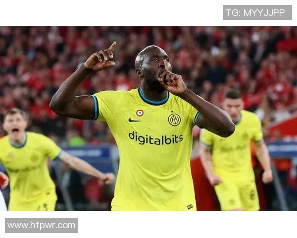 卢卡库代言的广告在比赛间隙首次亮相,掀起观众热潮! 卢卡库代言的广告在比赛间隙首次亮相,掀起观众热潮!